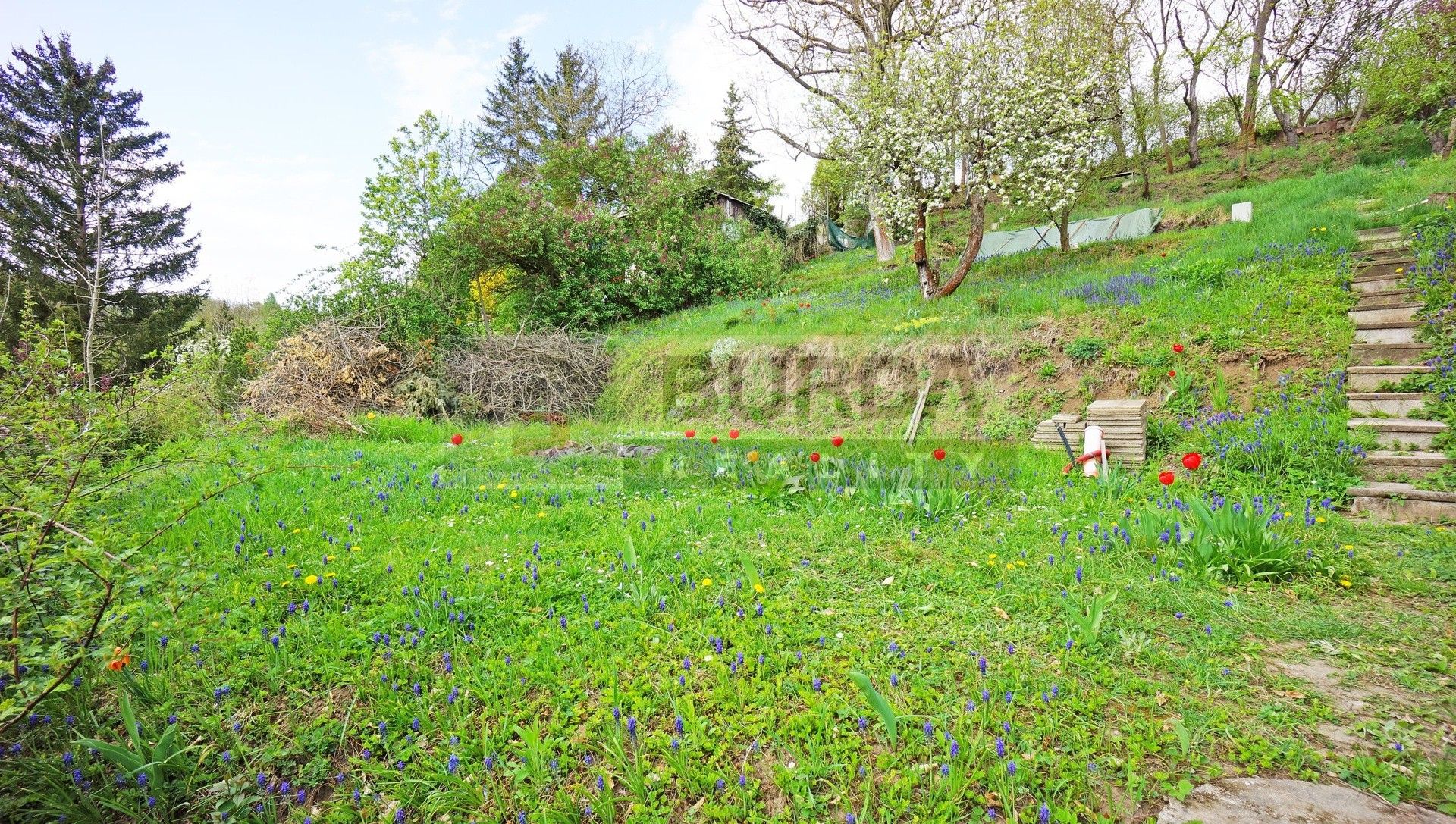 Zahrady, Lobeč, Kralupy nad Vltavou, 346 m²