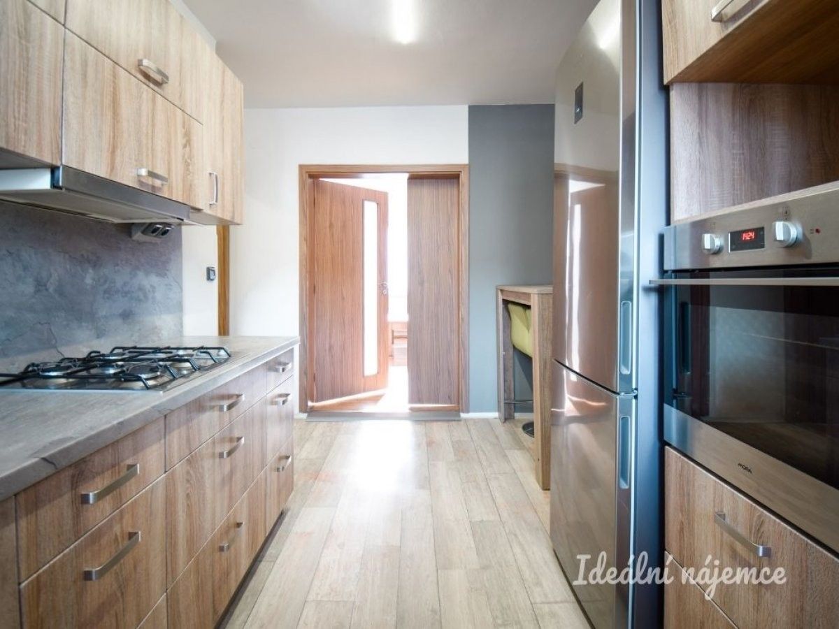 Pronájem byt 2+1 - Opavská, Brno, 52 m²