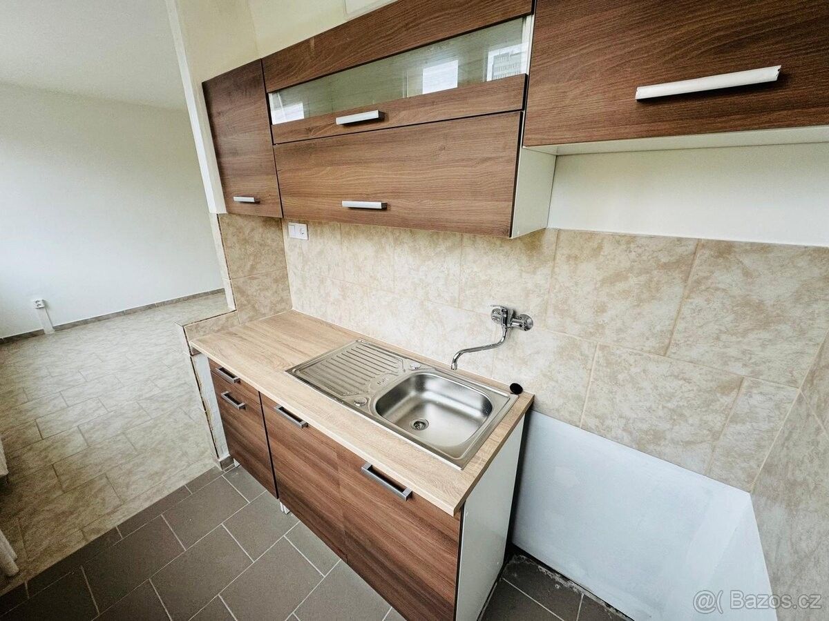 1+kk, Most, 434 01, 26 m²