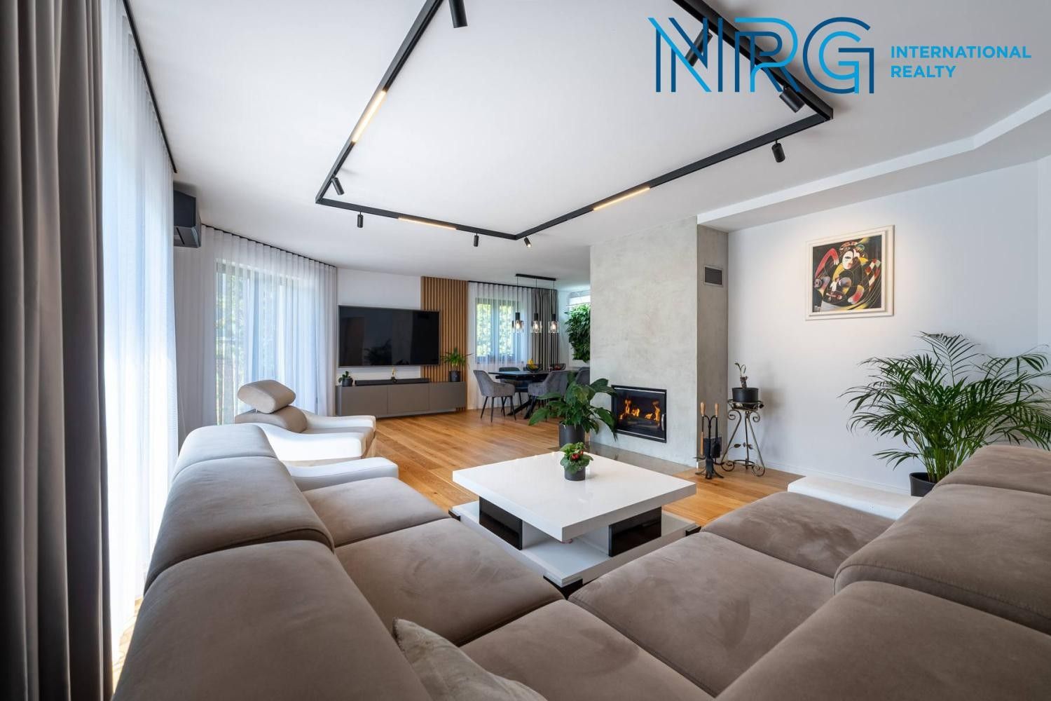 Prodej rodinný dům - Na Ligruse, Dobříš, 320 m²