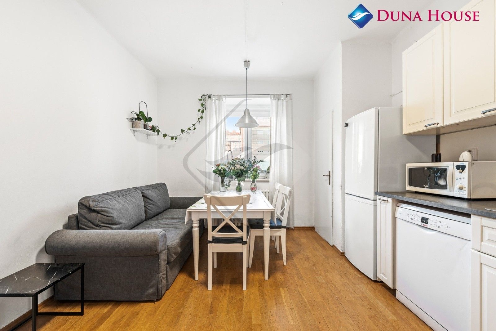 Prodej byt 2+kk - Jeseniova, Praha, 46 m²