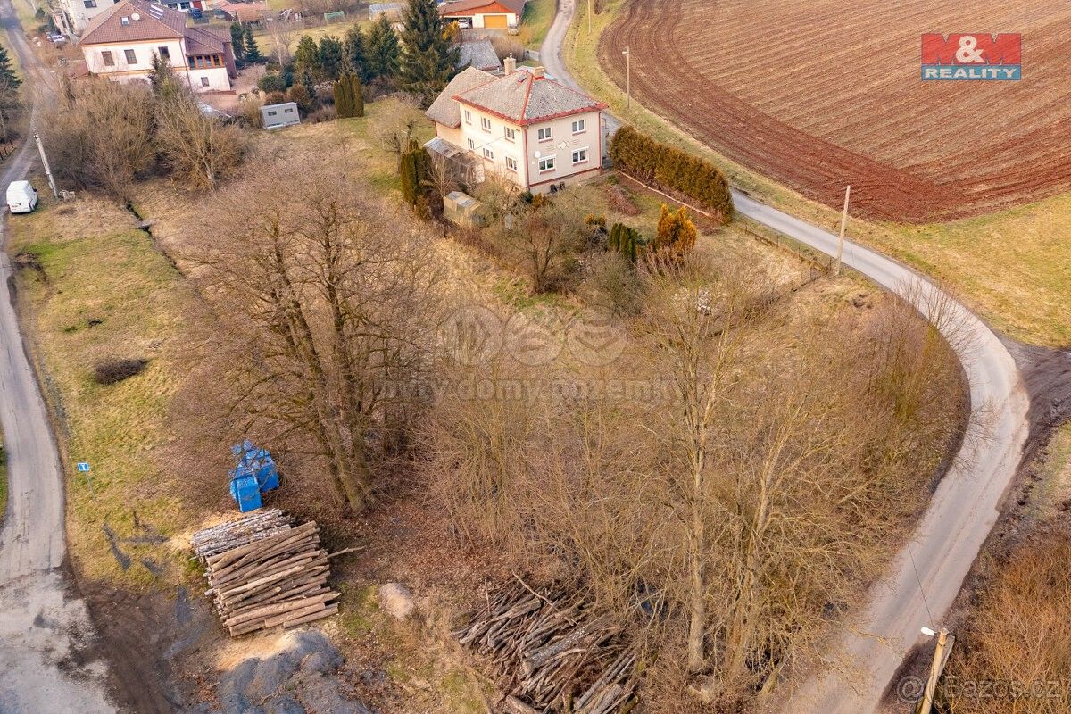 Louky, Dolní Dobrouč, 561 02, 1 031 m²