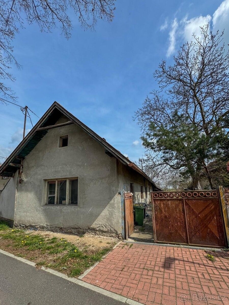 Ostatní, Straky, 289 25, 594 m²