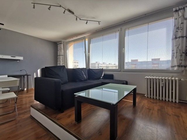 1+kk, Praha, 190 00, 30 m²