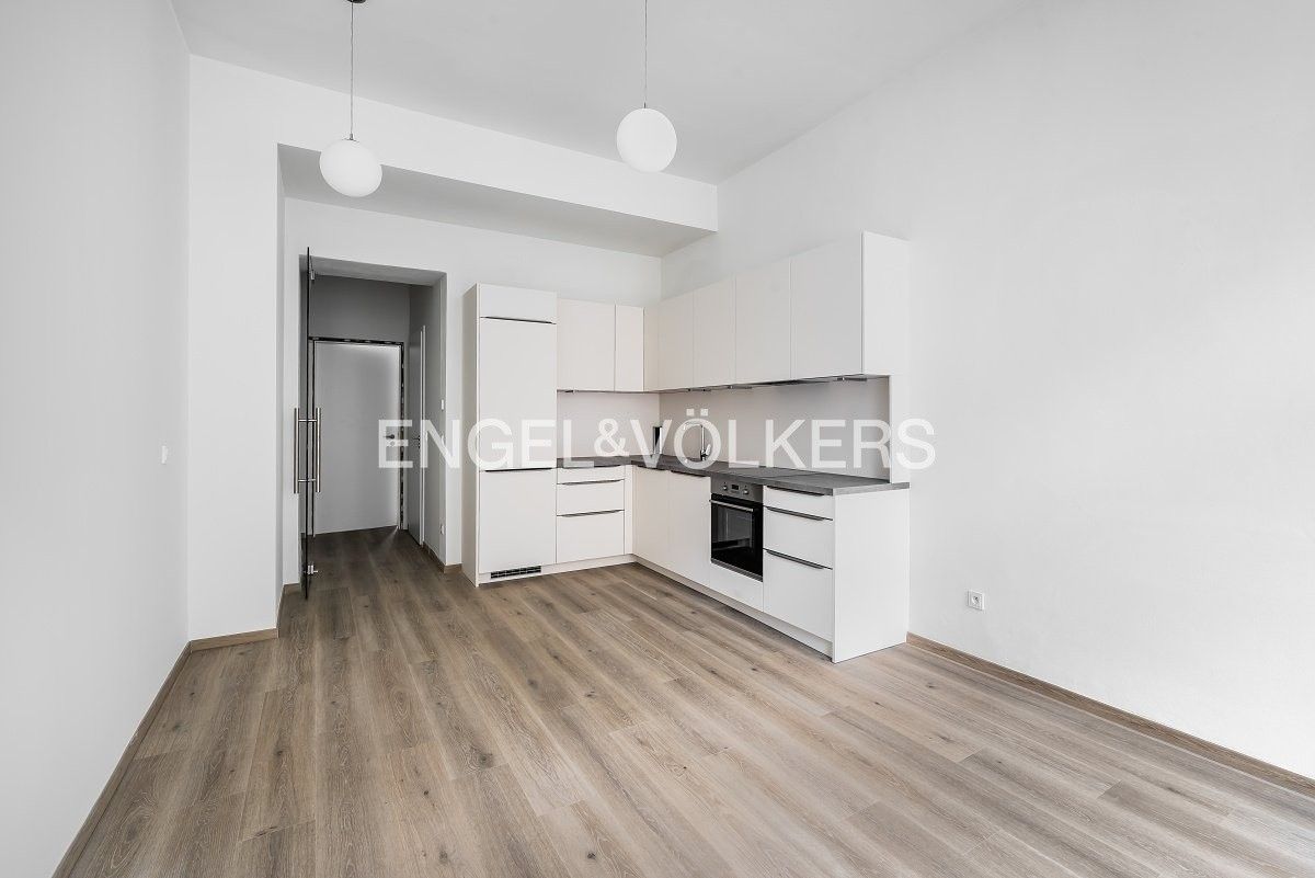 3+kk, Václavské náměstí, Praha, 56 m²