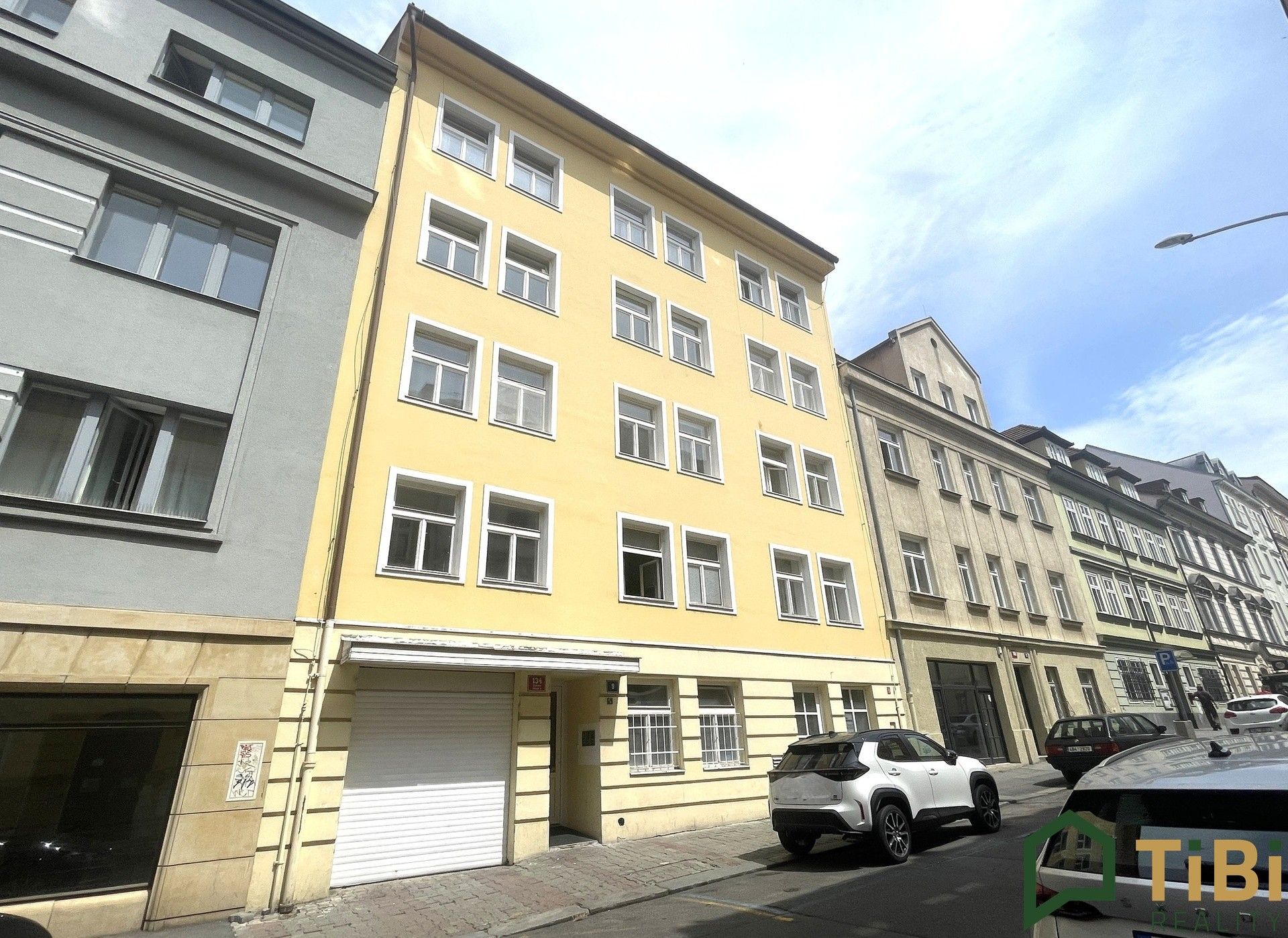 2+kk, Roháčova, Praha, 57 m²