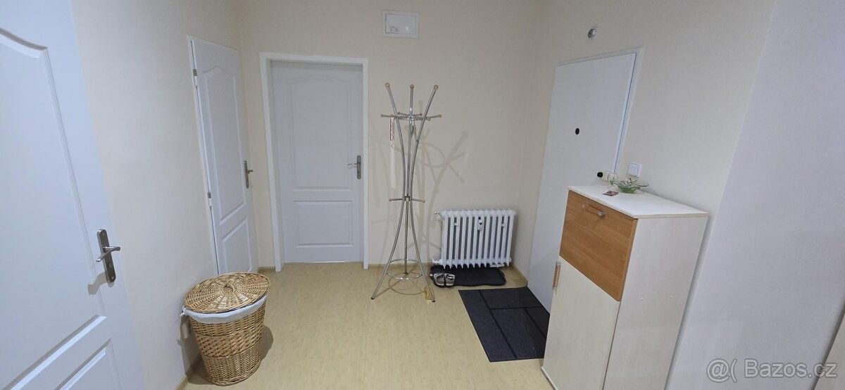 2+1, Praha, 147 00, 80 m²