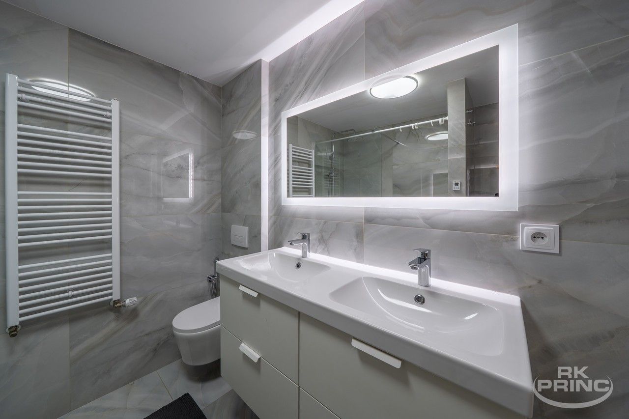 Prodej byt 3+kk - Mezilehlá, Praha, 118 m²