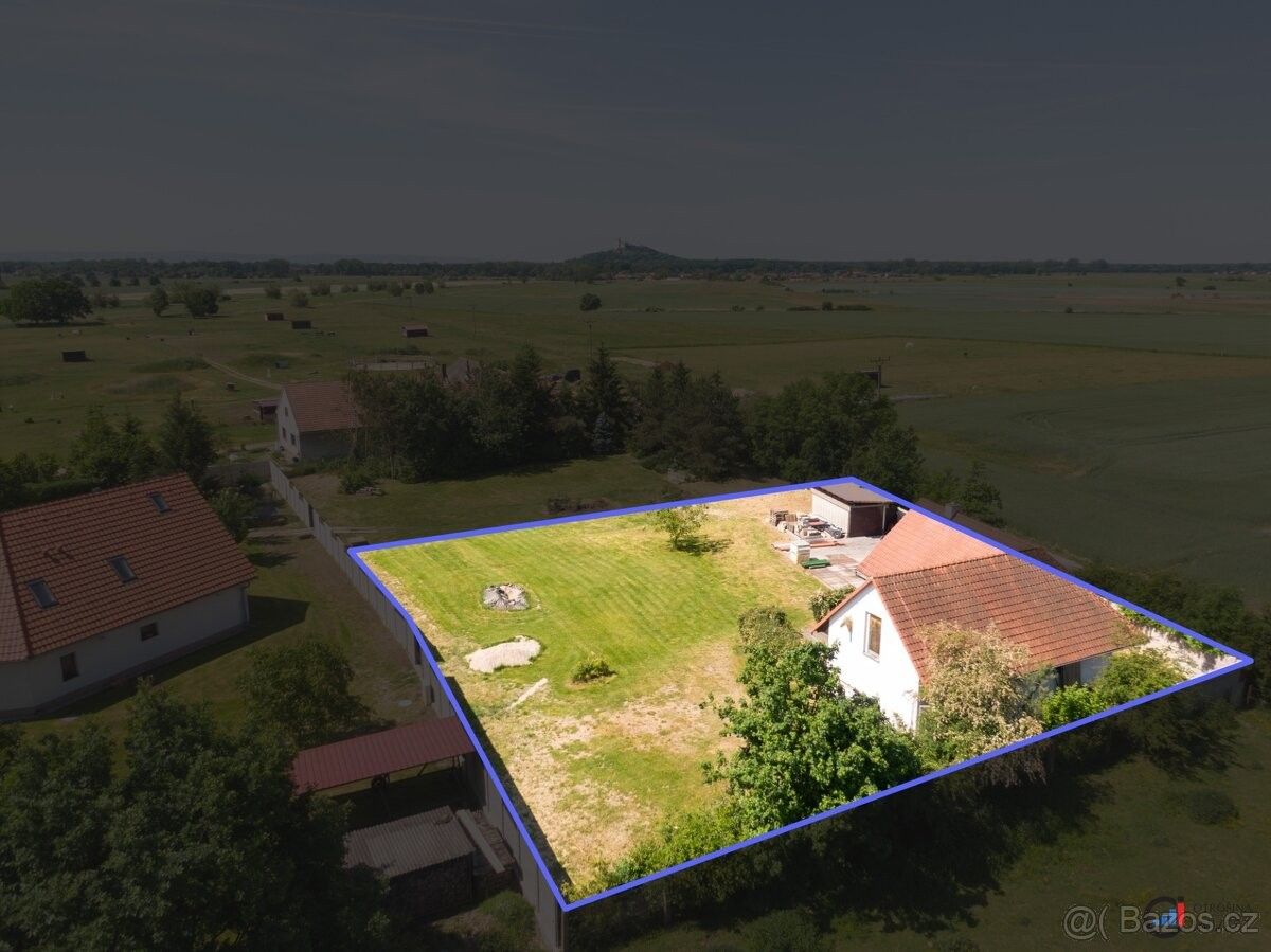 Prodej pozemek pro bydlení - Sezemice, 533 04, 1 414 m²