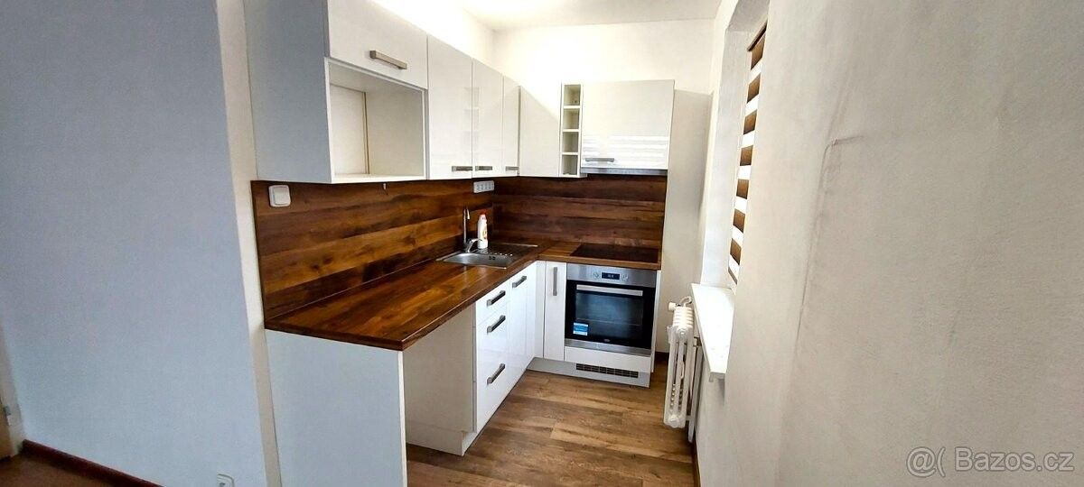 2+1, Most, 434 01, 53 m²