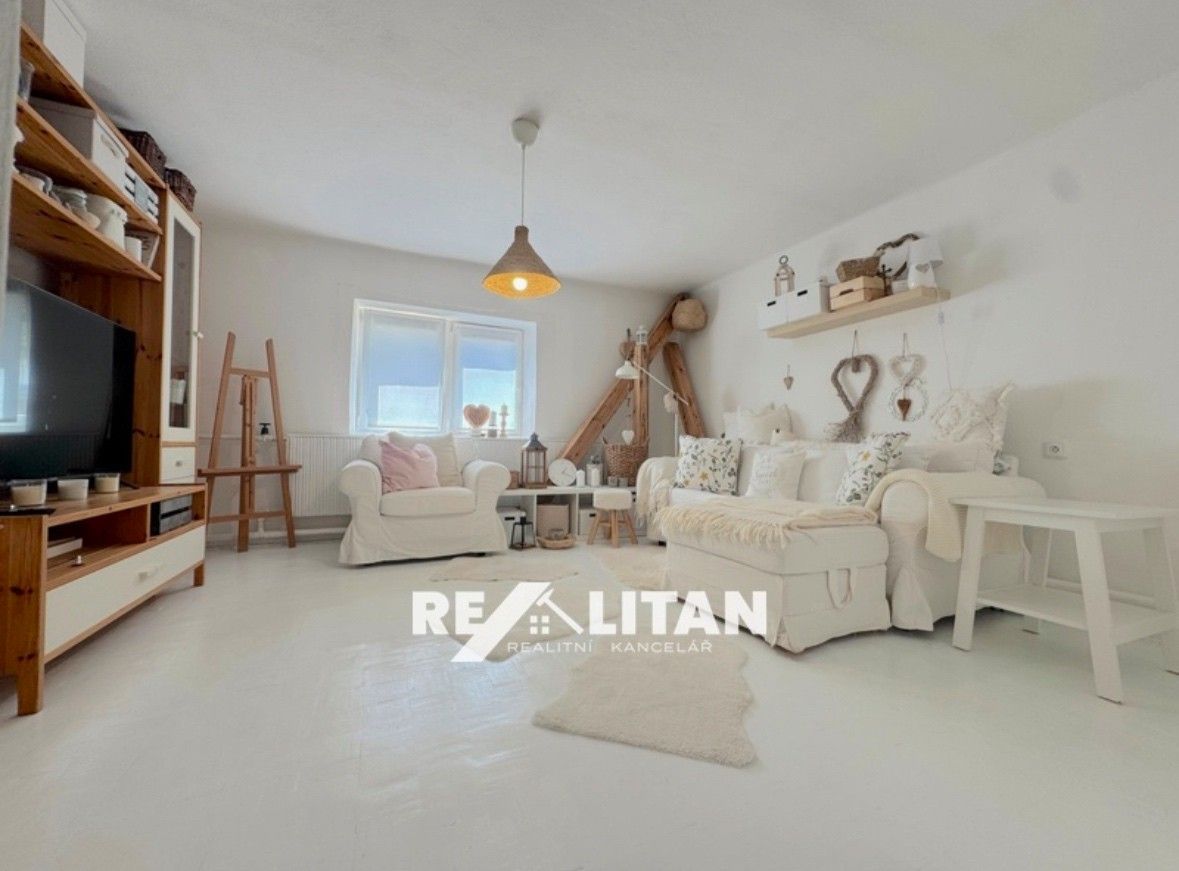 Prodej dům - Zdounky, 768 02, 132 m²