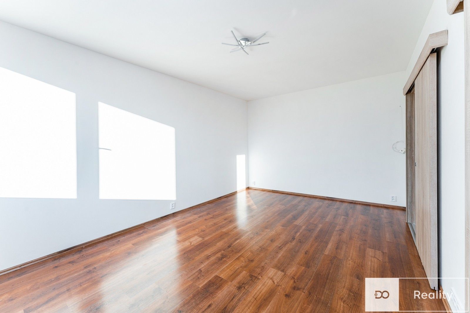 Prodej byt 1+kk - Schulhoffova, Praha, 30 m²