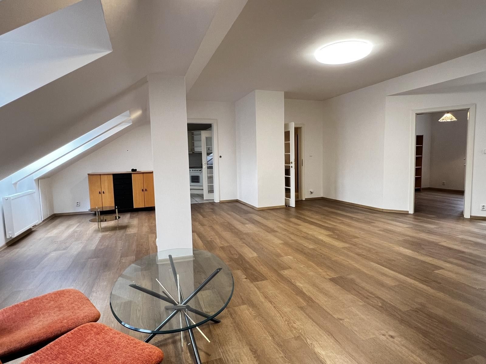 Pronájem byt 4+kk - Vlkova, Praha, 140 m²