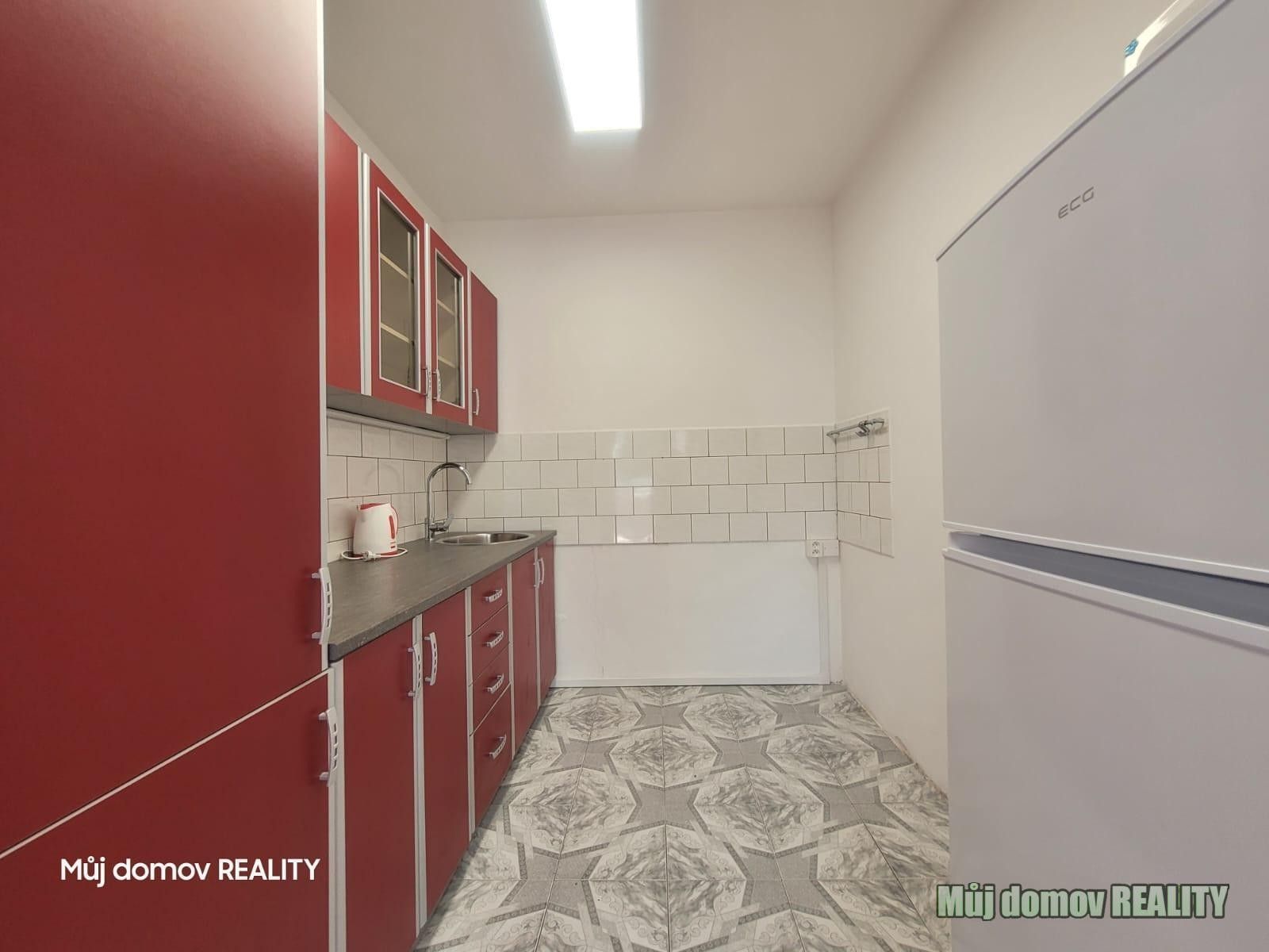 Pronájem byt 2+kk - Letovská, Praha, 44 m²