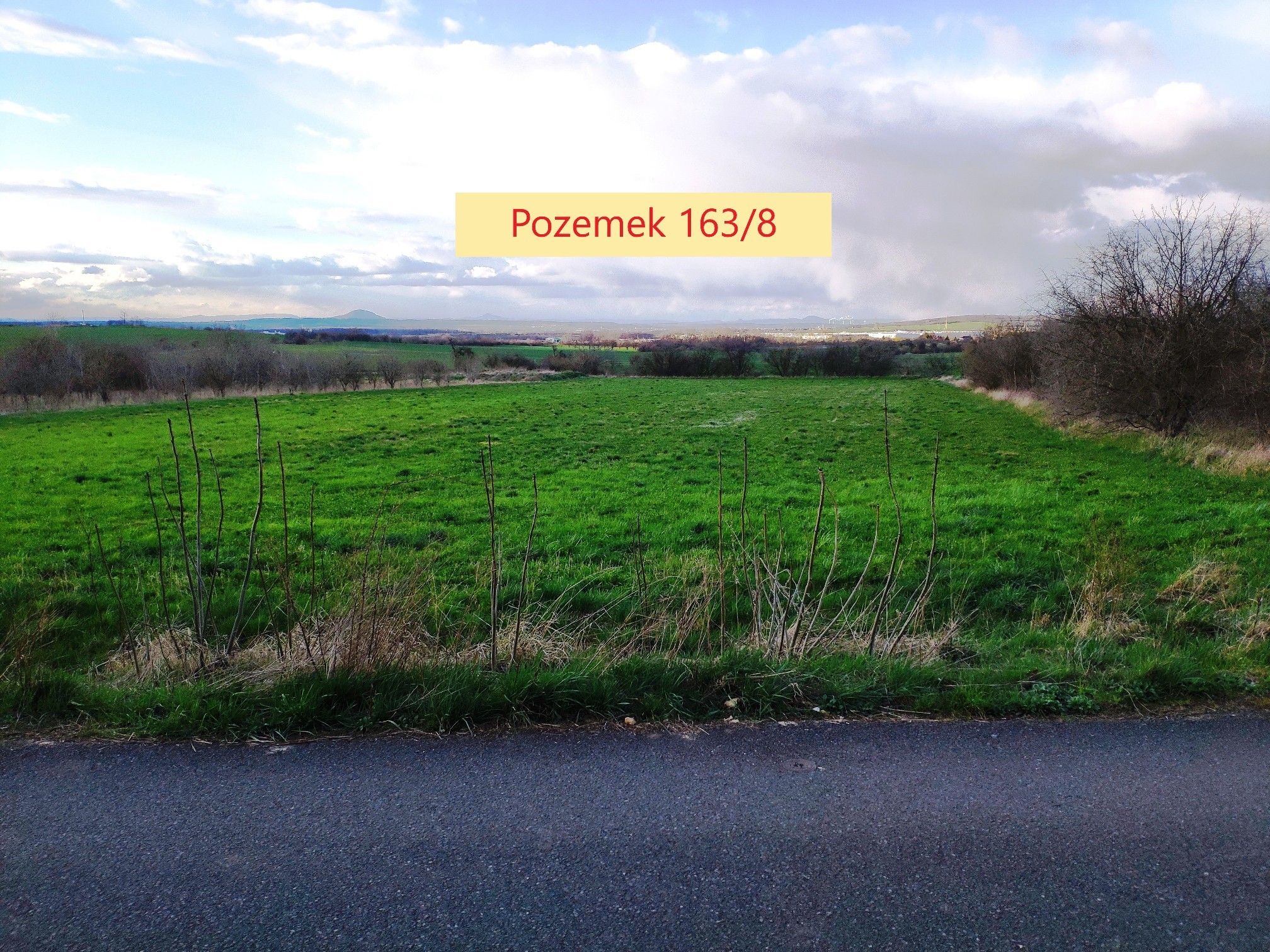 Zahrady, Zlončice, 1 358 m²