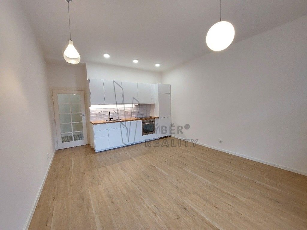1+kk, Nad Primaskou, Praha, 36 m²