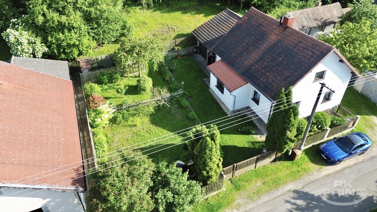 Rodinné domy, Dubenec, 421 m²