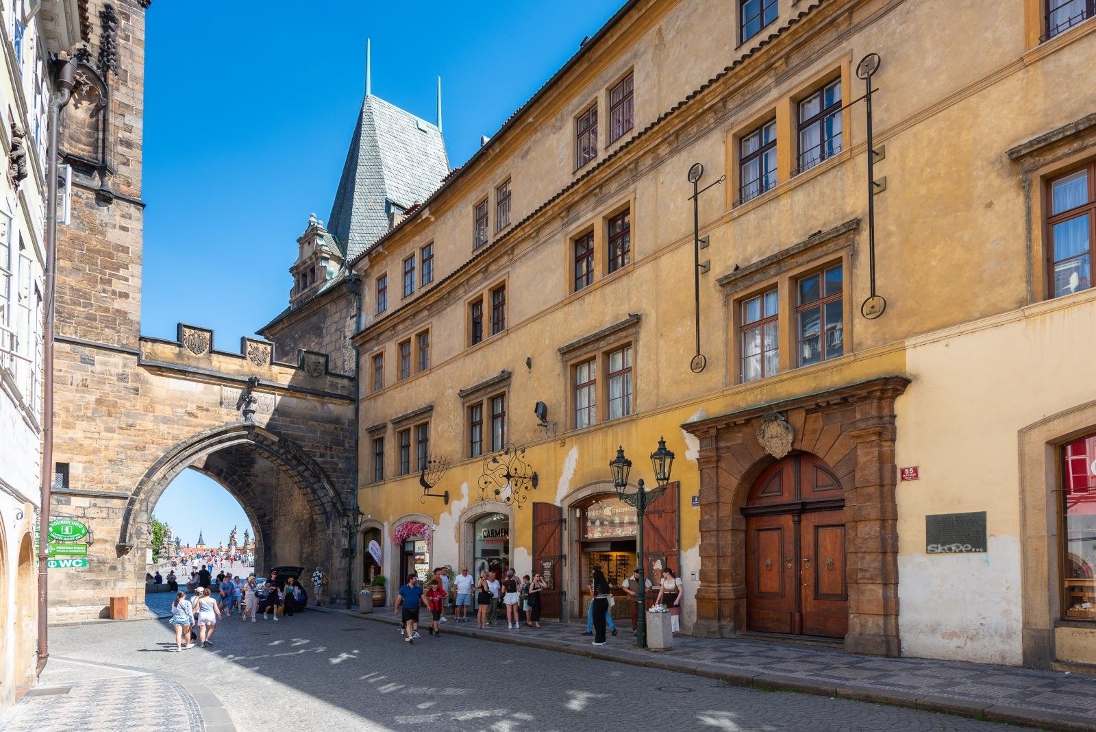2+1, Mostecká, Praha, 68 m²