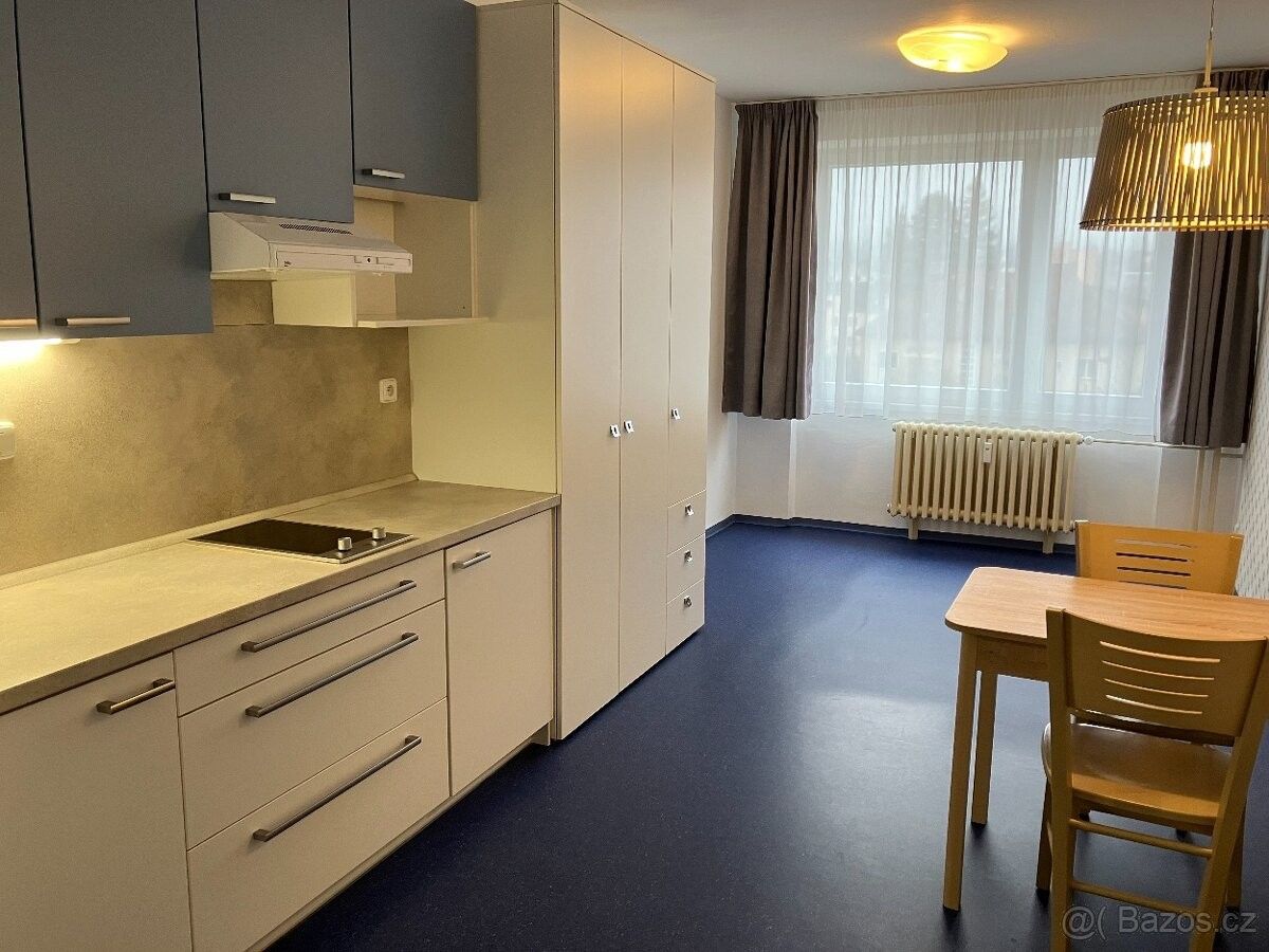 1+kk, Hronov, 549 31, 25 m²