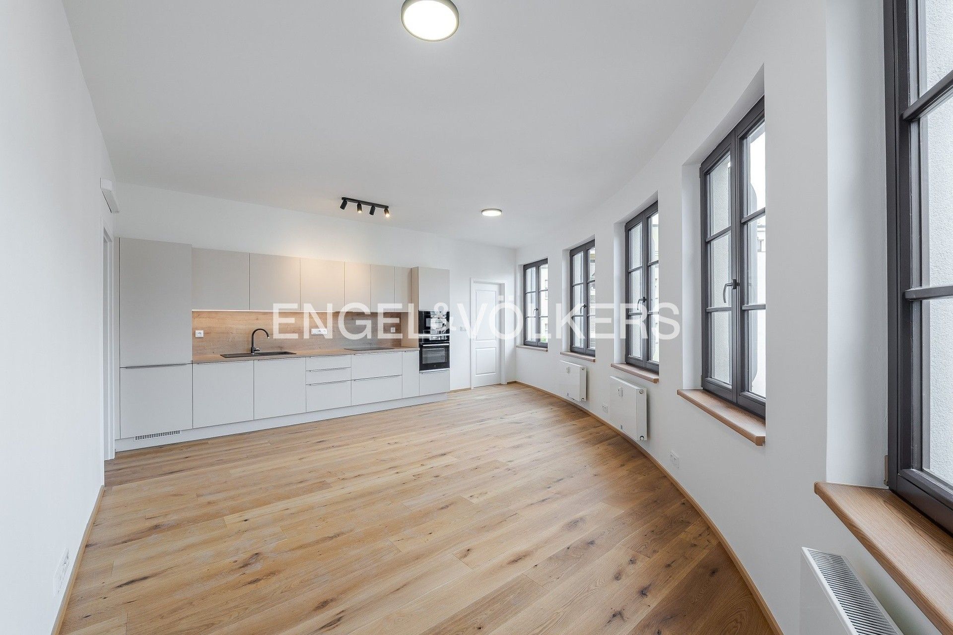 3+kk, Donská, Praha, 74 m²
