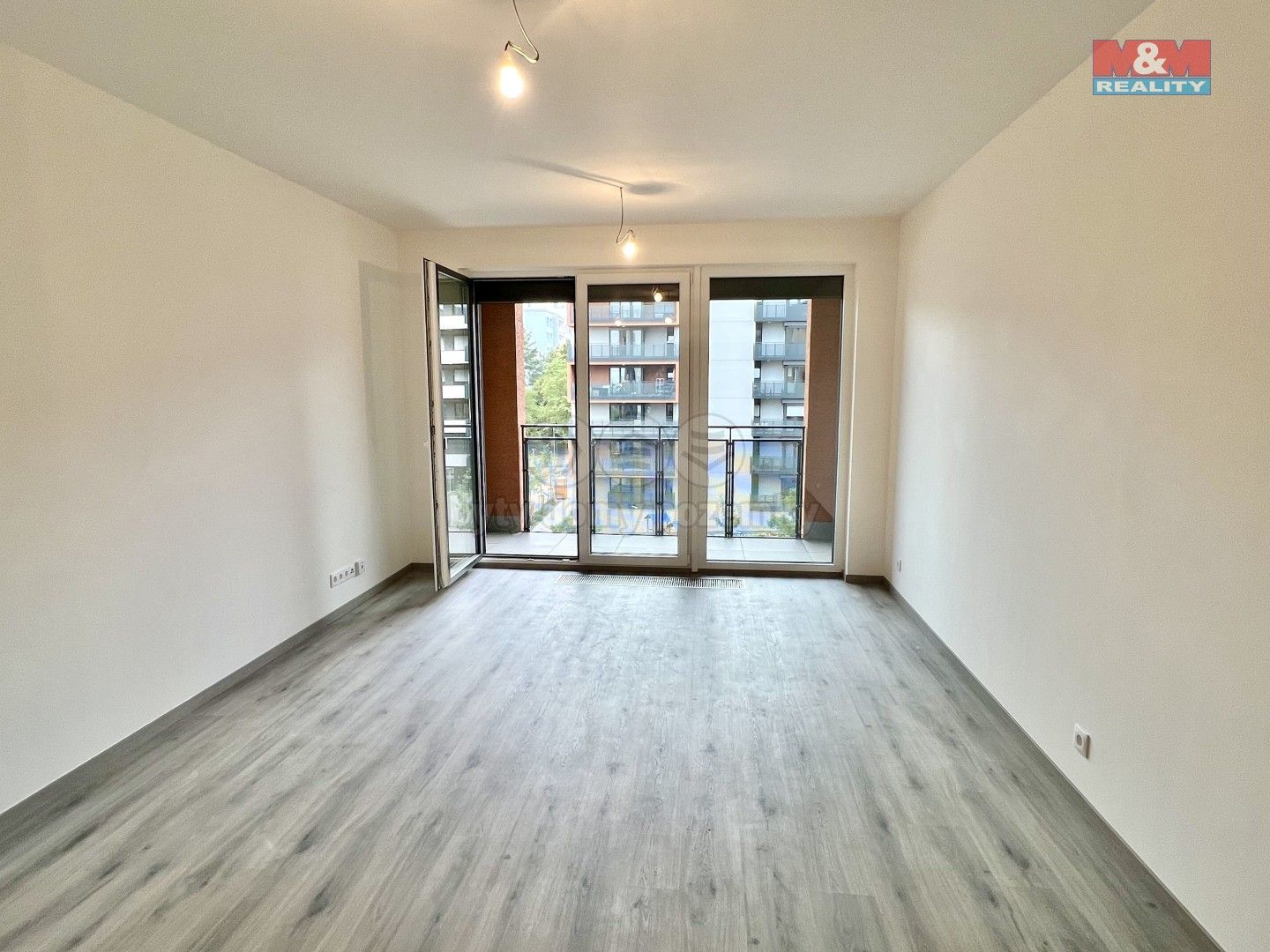 Pronájem byt 1+kk - Otická, Praha, 34 m²