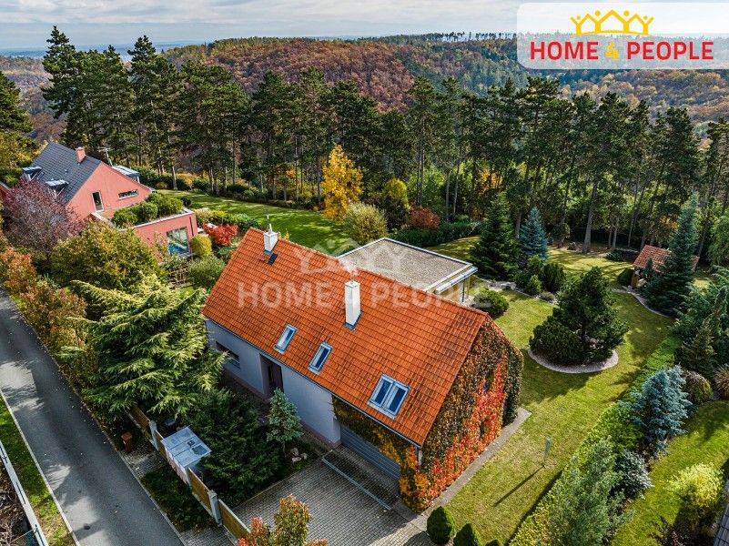 Prodej rodinný dům - V Borovičkách, Kosoř, 390 m²