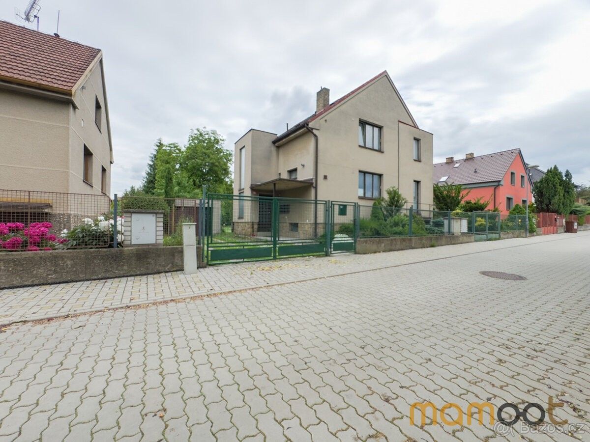 Ostatní, Čelákovice, 250 88, 793 m²