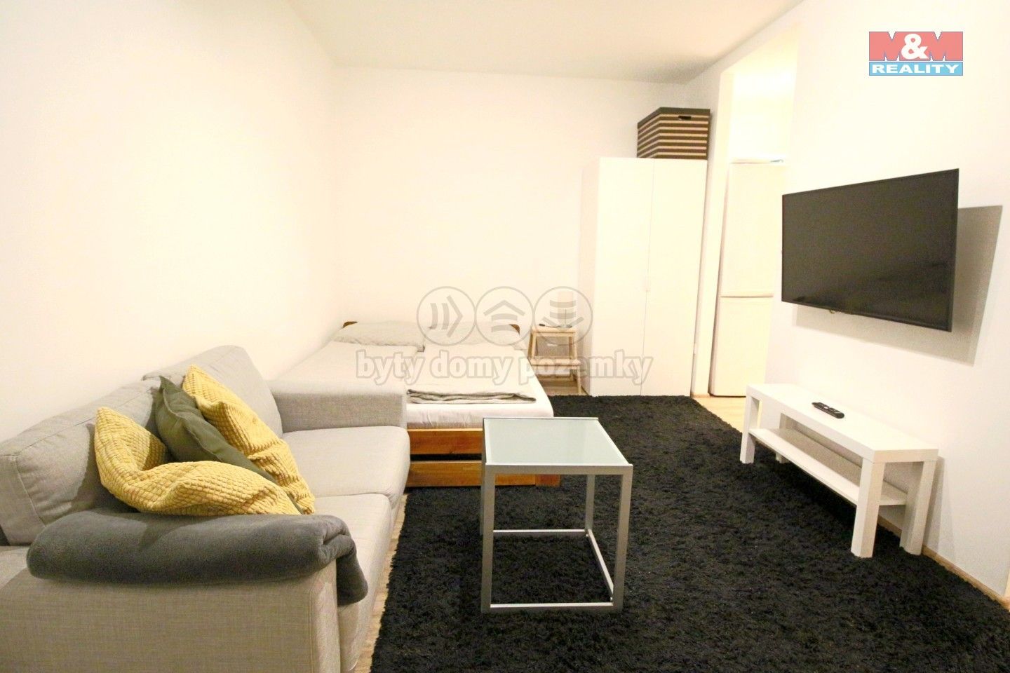 Pronájem byt 1+kk - Hrubínova, Hradec Králové, 28 m²