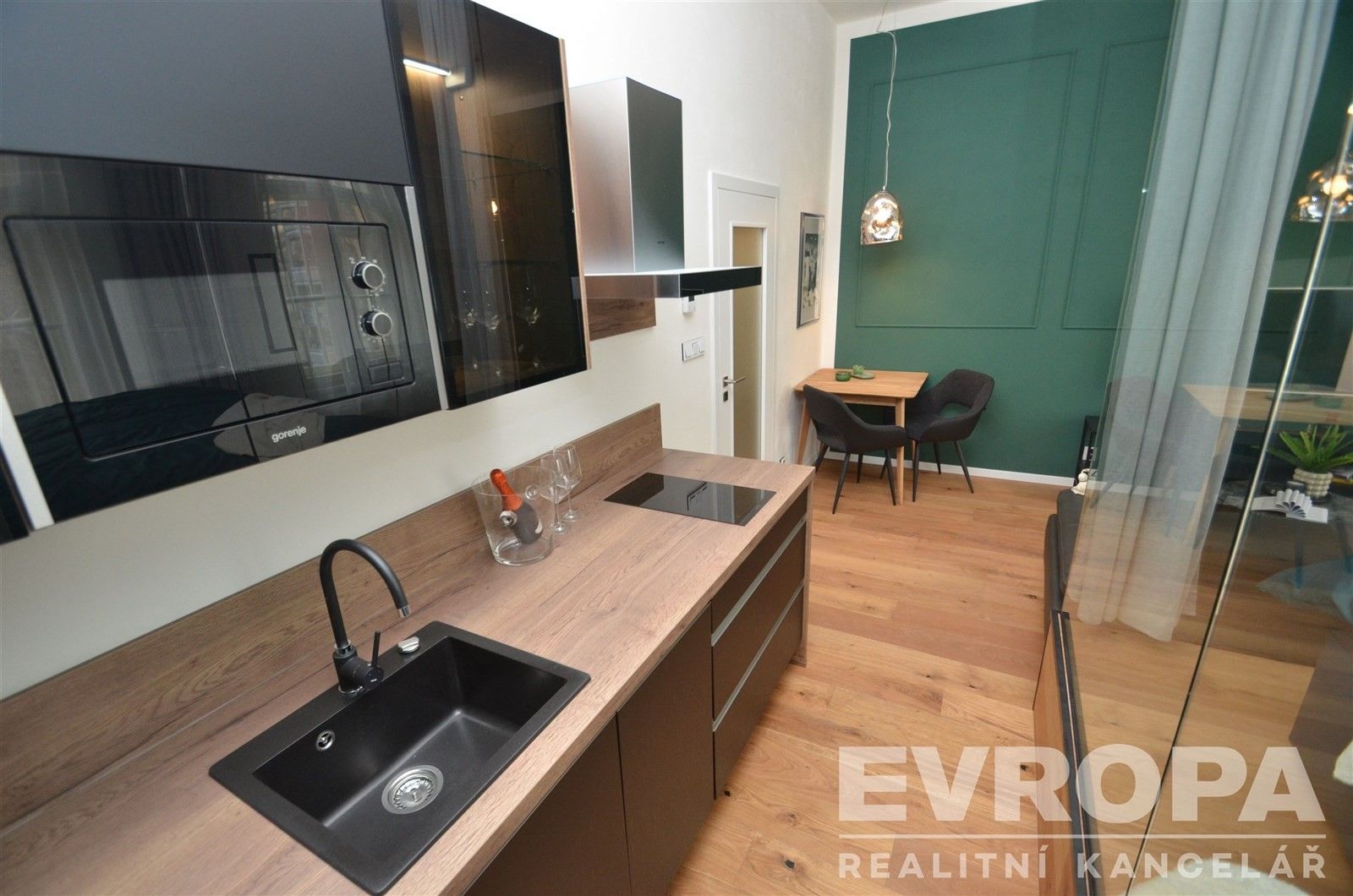 1+kk, Peckova, Praha, 33 m²