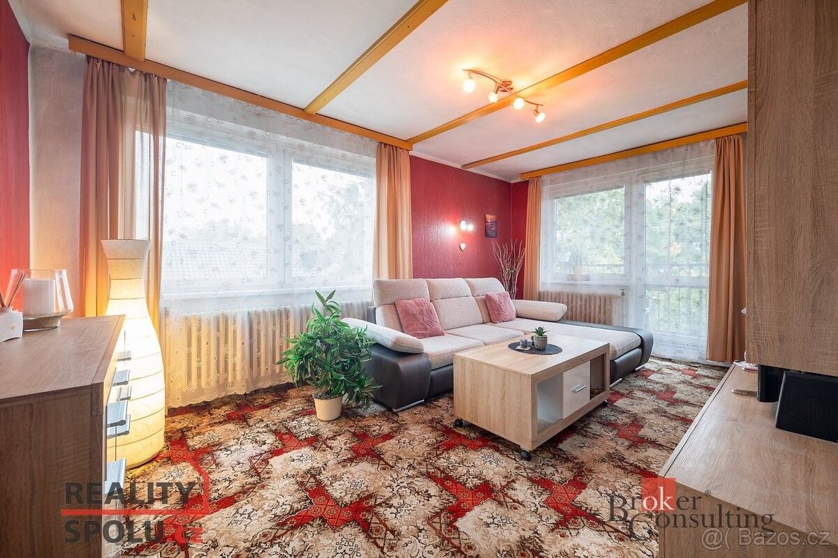 3+1, Straky, 289 25, 79 m²