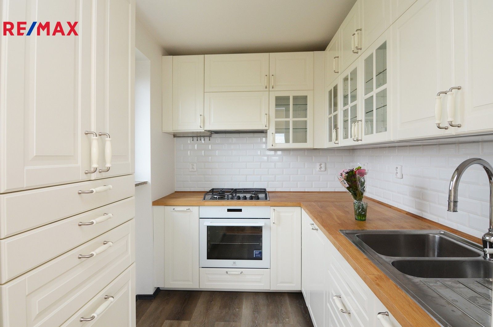 3+kk, Měchenická, Praha, 55 m²