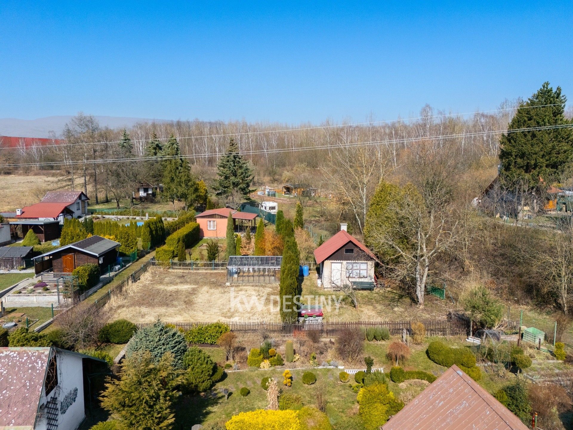 Zahrady, Krušnohorská, Újezdeček, 307 m²