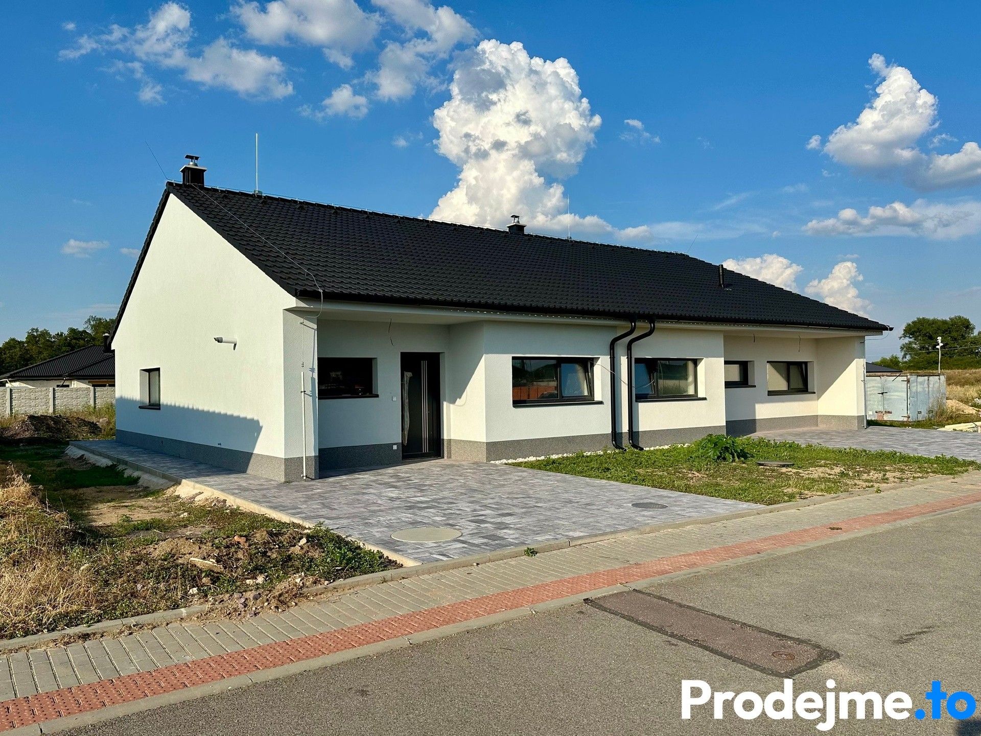 Rodinné domy, Hevlín, 73 m²