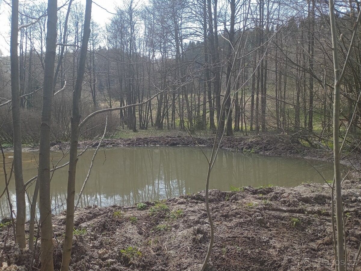 Zahrady, Liberec, 463 12, 4 526 m²
