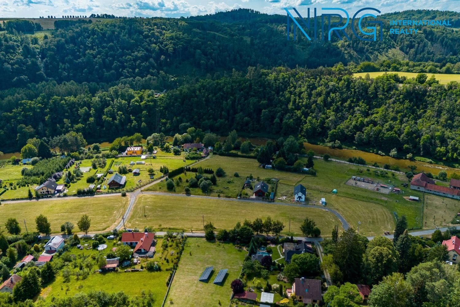 Prodej pozemek pro bydlení - Přívlaky, Samopše, 1 599 m²