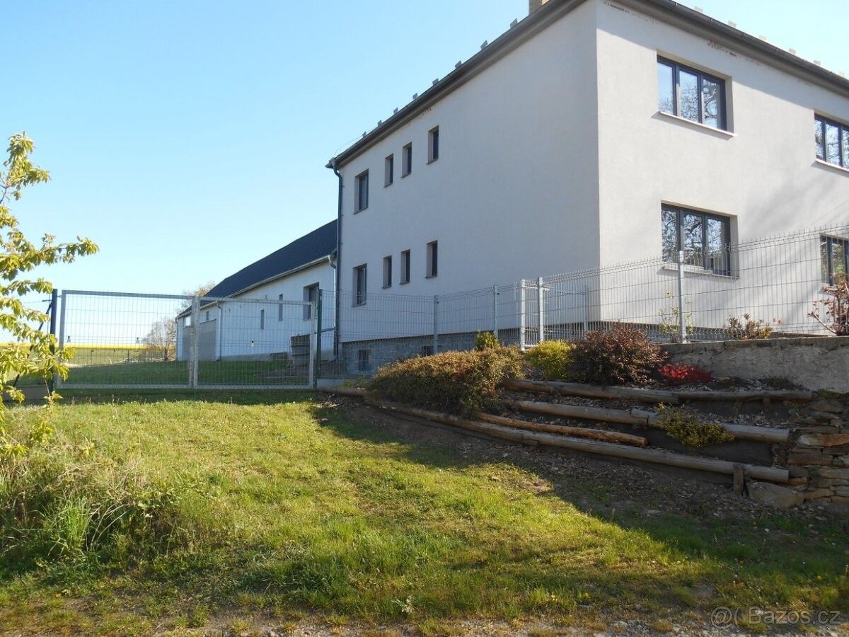 Prodej dům - Bernartice u Milevska, 398 43