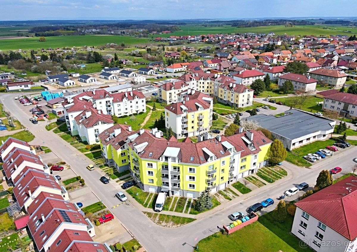 2+1, Sezemice, 533 04, 54 m²
