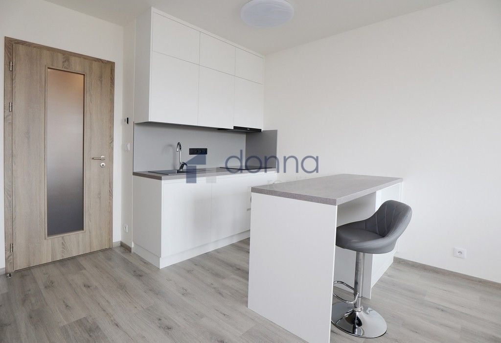 1+kk, Praha, 149 00, 33 m²