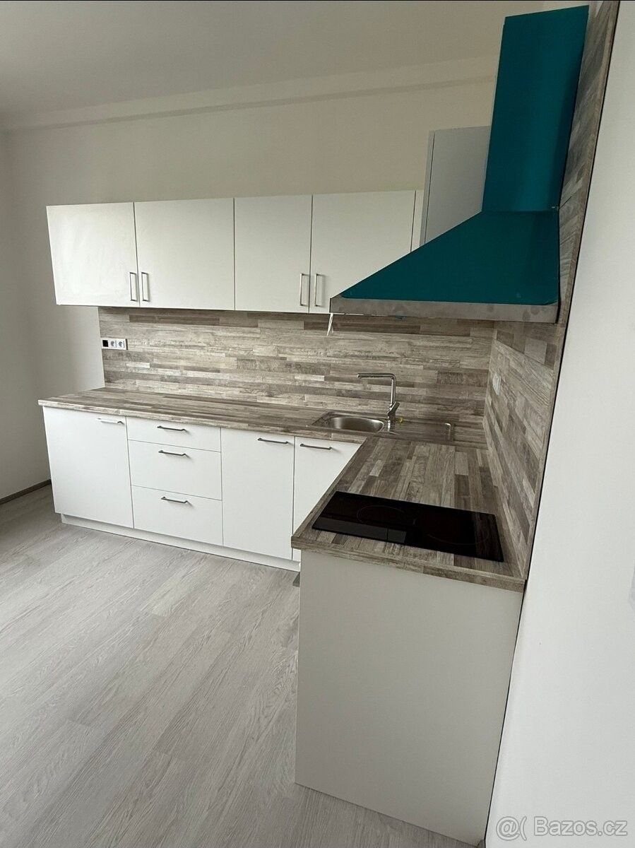 Pronájem byt 1+1 - Pardubice, 530 02, 46 m²
