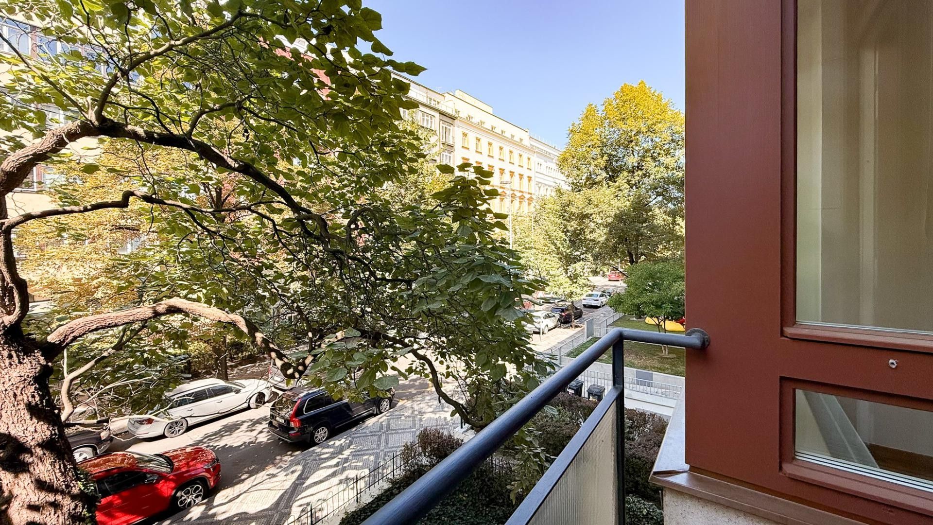 Pronájem byt 2+1 - Londýnská, Praha, 93 m²