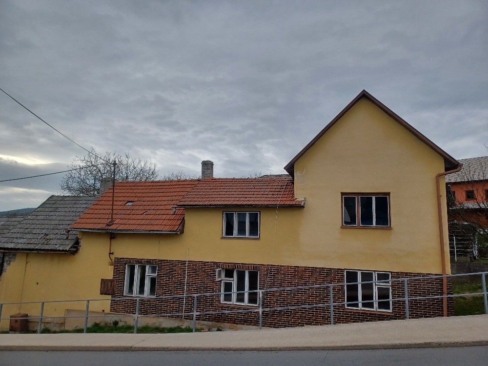 Prodej dům - Újezd u Valašských Klobouk, 763 25, 226 m²