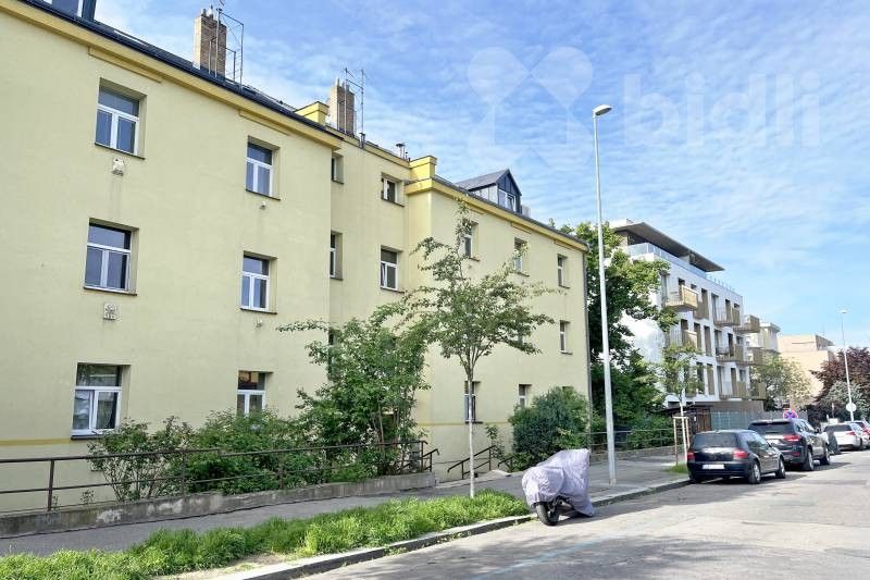 3+kk, V domově, Praha, 115 m²