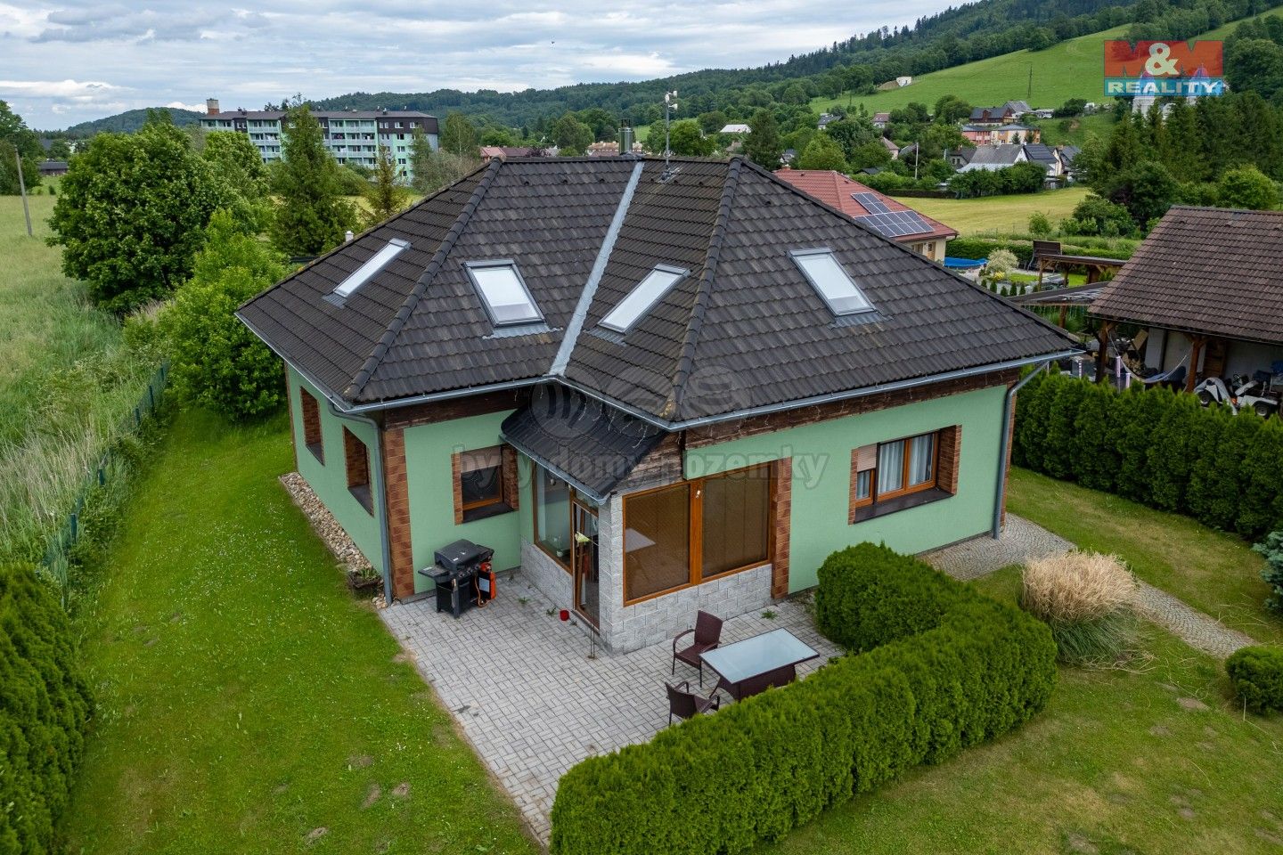 Rodinné domy, Severní, Česká Ves, 242 m²