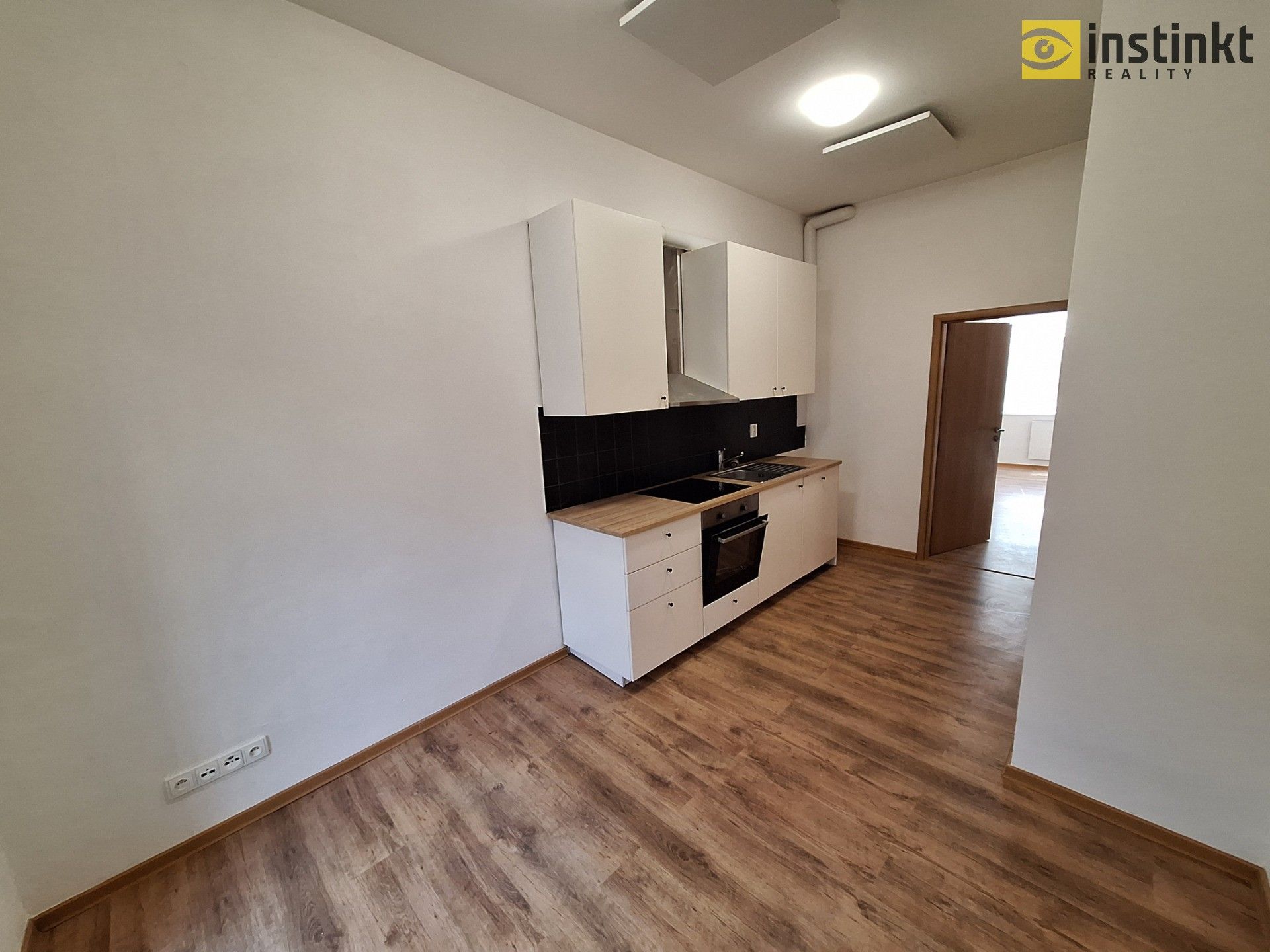 2+kk, Plovární, Plzeň, 36 m²