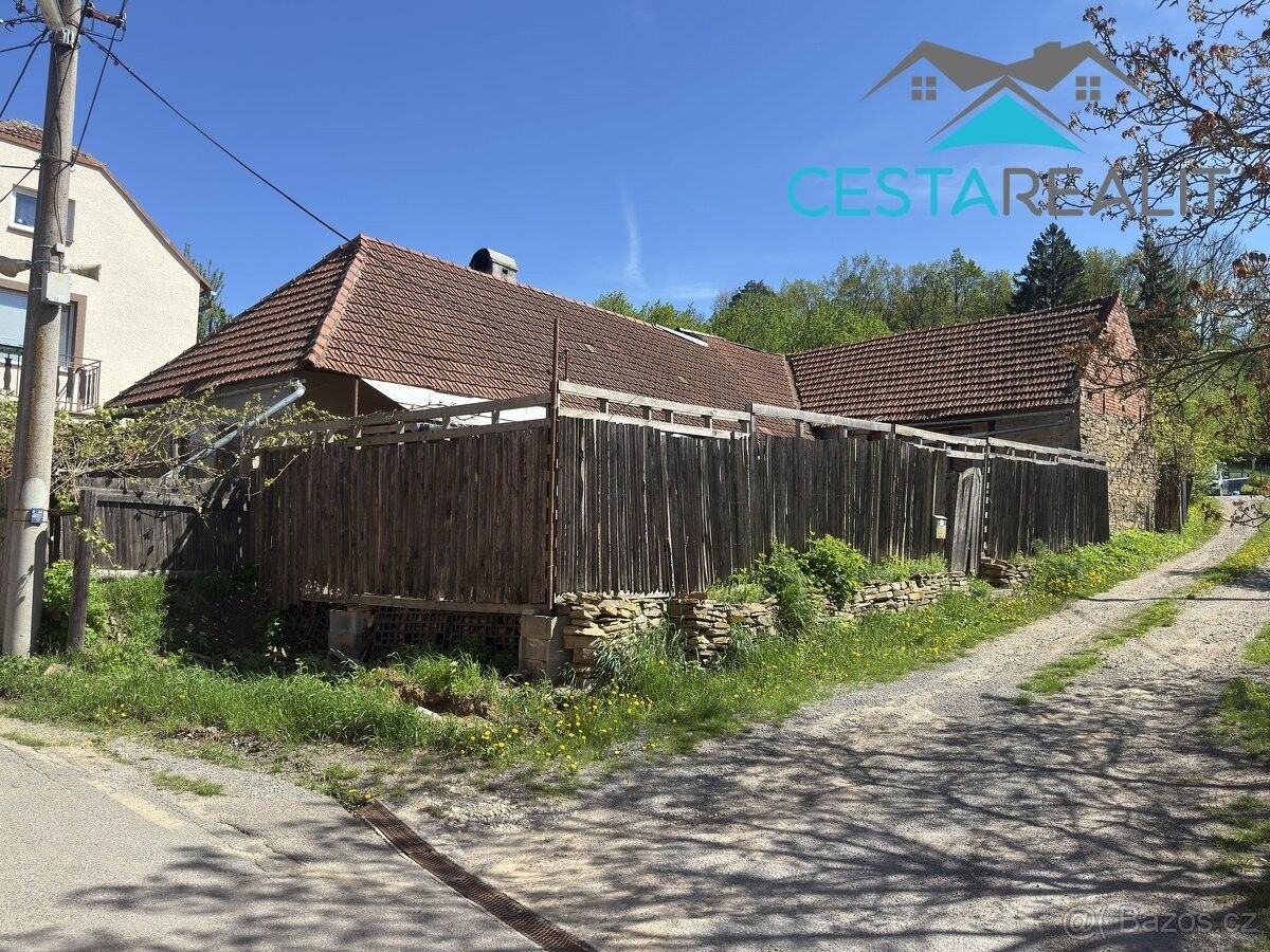 Prodej dům - Blatnice pod Svatým Antonínkem, 696 71, 100 m²