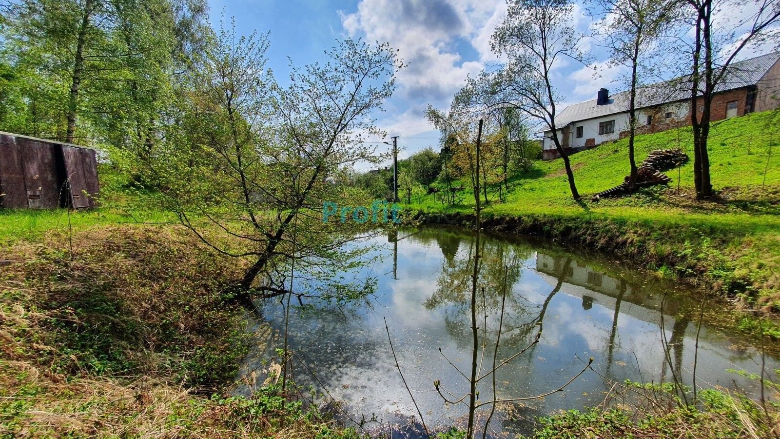 Zahrady, Kosov, 1 714 m²