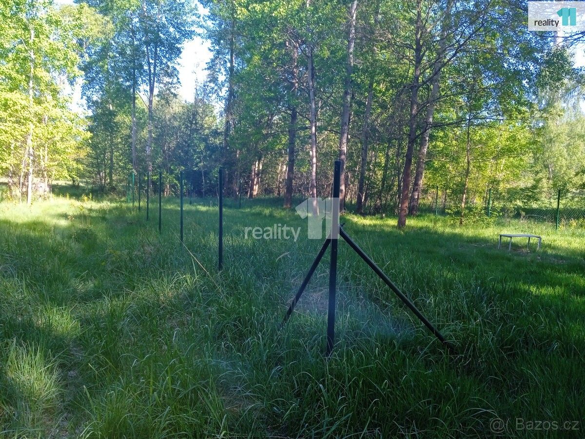 Zahrady, Česká Lípa, 470 01, 870 m²