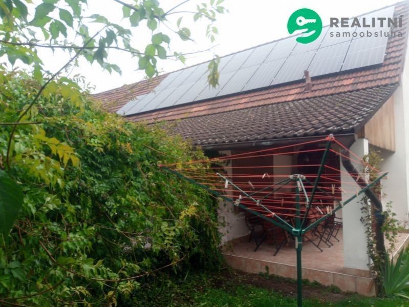 Prodej rodinný dům - Prostřední, Hýskov, 400 m²