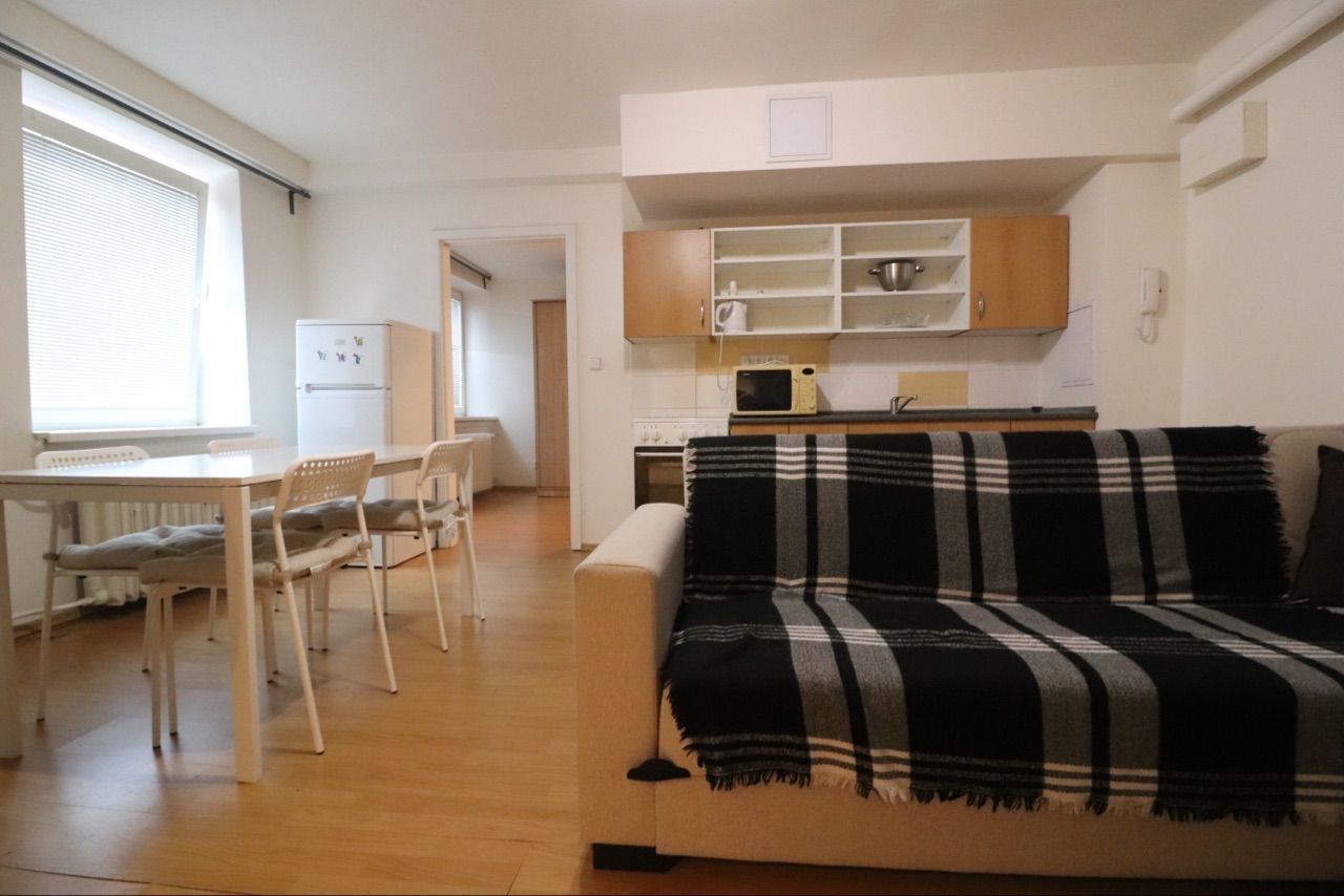 2+kk, Evropská, Praha, 46 m²