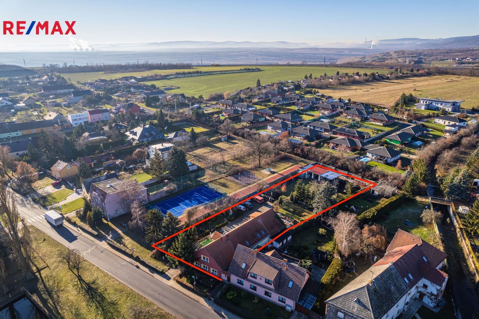 Ostatní, nám. Gen. Svobody, Spořice, 350 m²